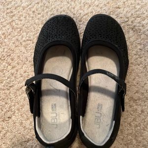 Shoes JBU black slip ons